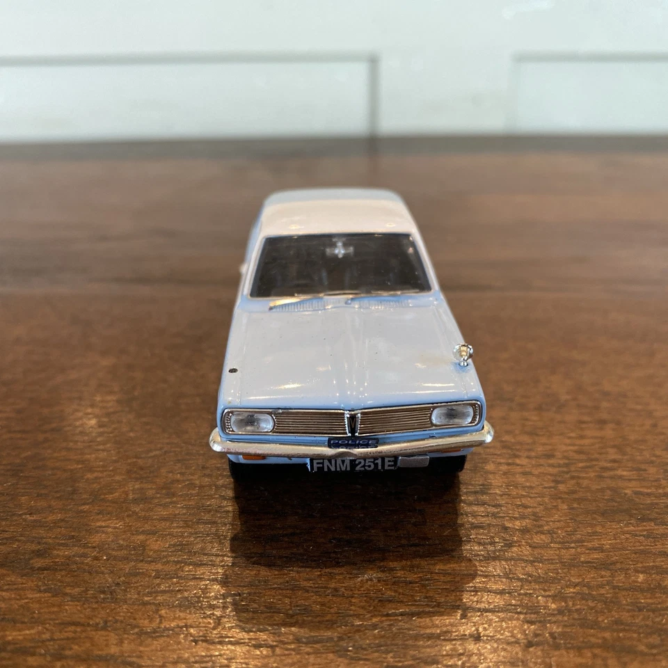 Vanguards 1/43 Scale VA08702 - Vauxhall Viva - Bedfordshire & Luton Police #1061 - Image 2 of 4