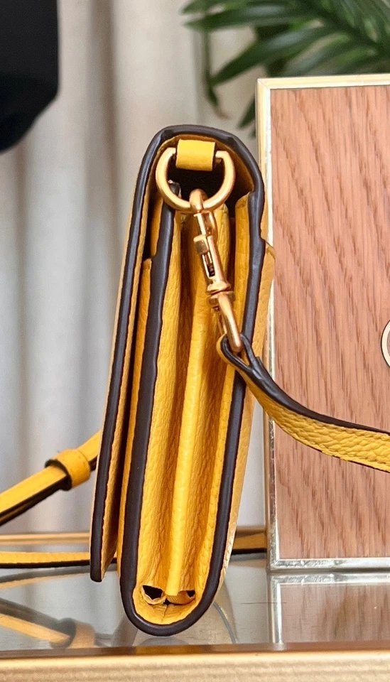 Bandolera Tory Burch Amarilla Mcgraw Cuero con Logo y Correa Ajustable Foto 2 de 4