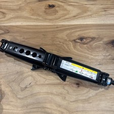 2021-2025 VW VOLKSWAGEN TAOS Spare Tire Jack