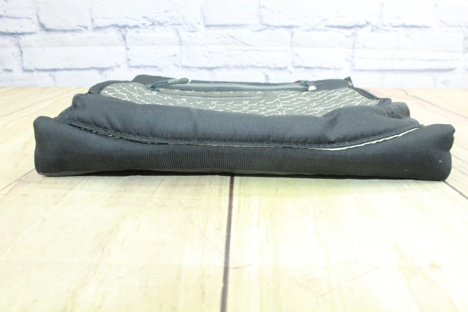 Bolsa carteiro Sherpani feminina Jag LE tiracolo náilon preta - Imagem 4 de 4