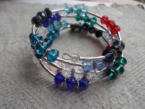 "SALE" handgefertigtes Armband ~ Glas facettierte Perlen ~ Multi Spirale