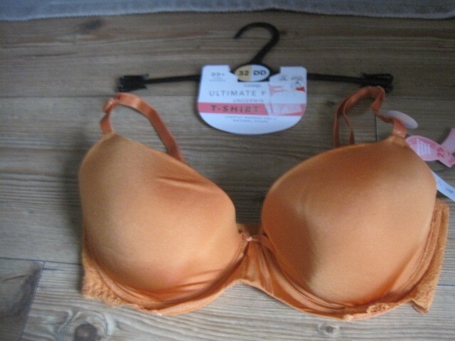 BRA T-SHIRT SIZE 32 DD NEW & TAG LIGHTLY PADDED UNDER WIRED GEORGE LACE