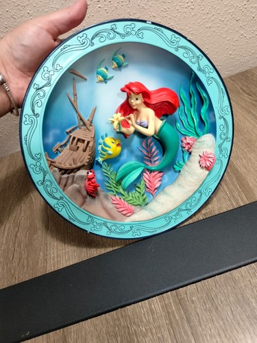 Walt Disney Classici Animati - Piatto 3D La Sirenetta - Foto 4 di 11