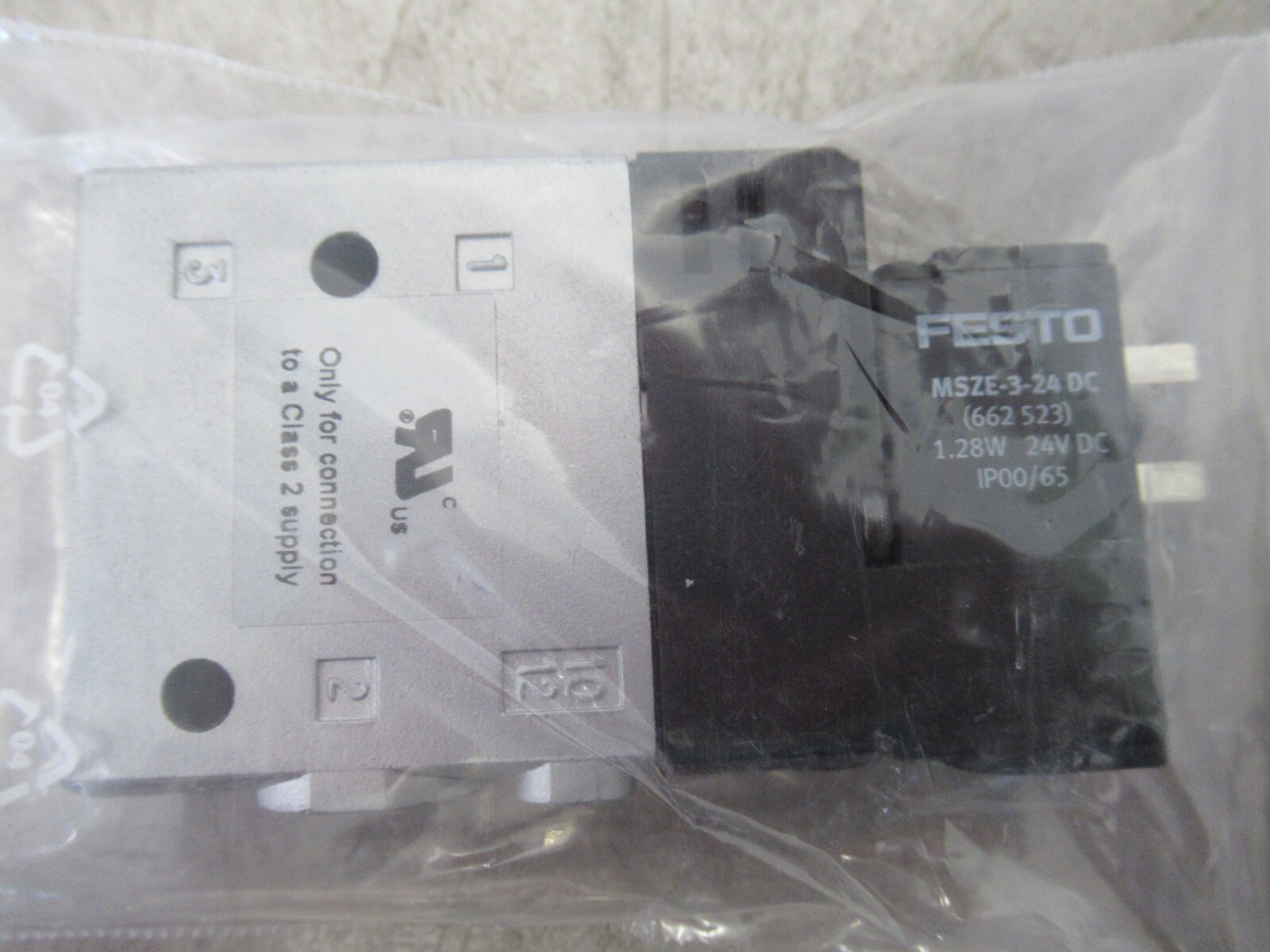 Festo CPE14-M1BH-3GL-1/8 Solenoid Valve Festo 196929 24VDC Unused | eBay