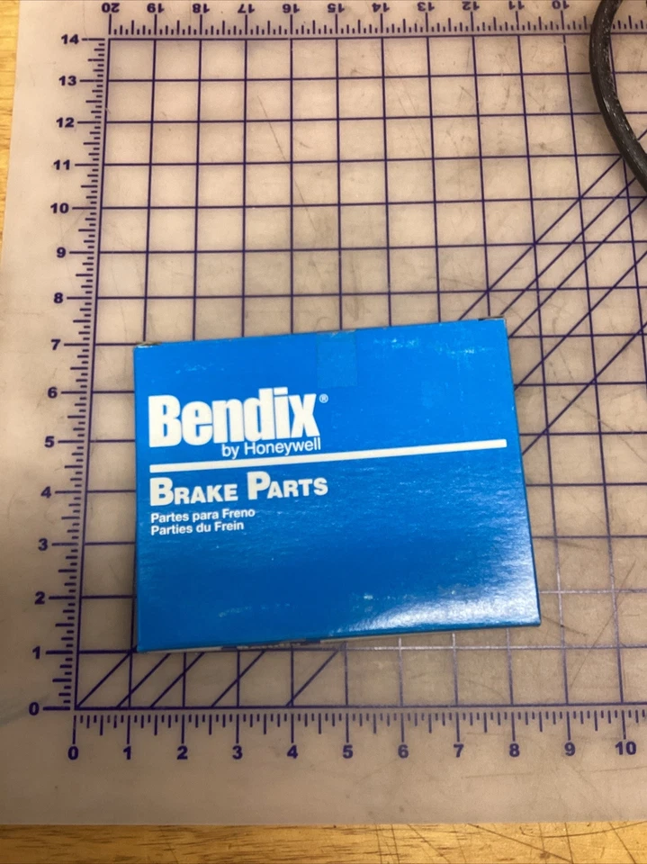 Manguera de freno Bendix By Honeywell piezas de freno #77668/Y77668 Foto 2 de 4