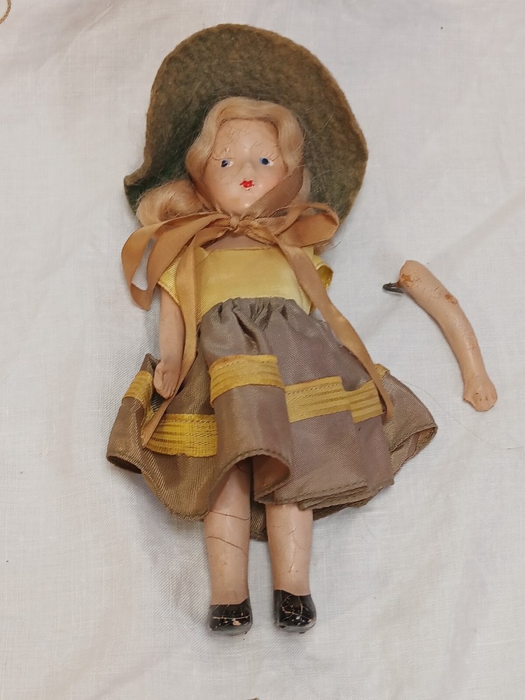 VINTAGE 1930s COMPOSITION DOLL She Needs Help With Arm