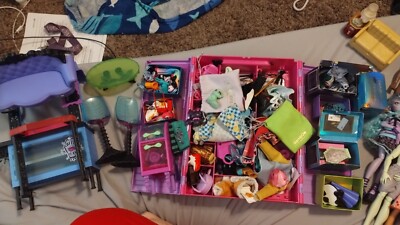 monster high doll g3 lot 19 dolls and much more 