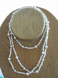 Women’s vintage 54” beaded white gold necklace