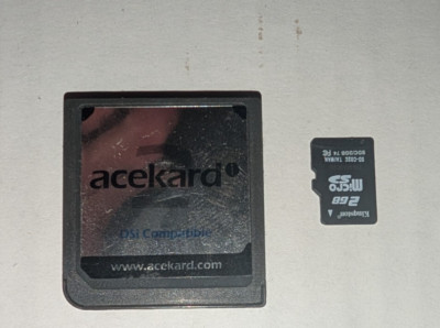 Acekard 2i (compatible with DSi and 3DS) with 2GB Memory Card