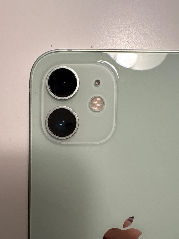 Apple iPhone 12 - 64GB - Verde - Immagine 3 di 3