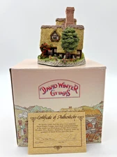 David Winter “Murphy’s” 1992 Irish Collection Cottage w/ Box & COA