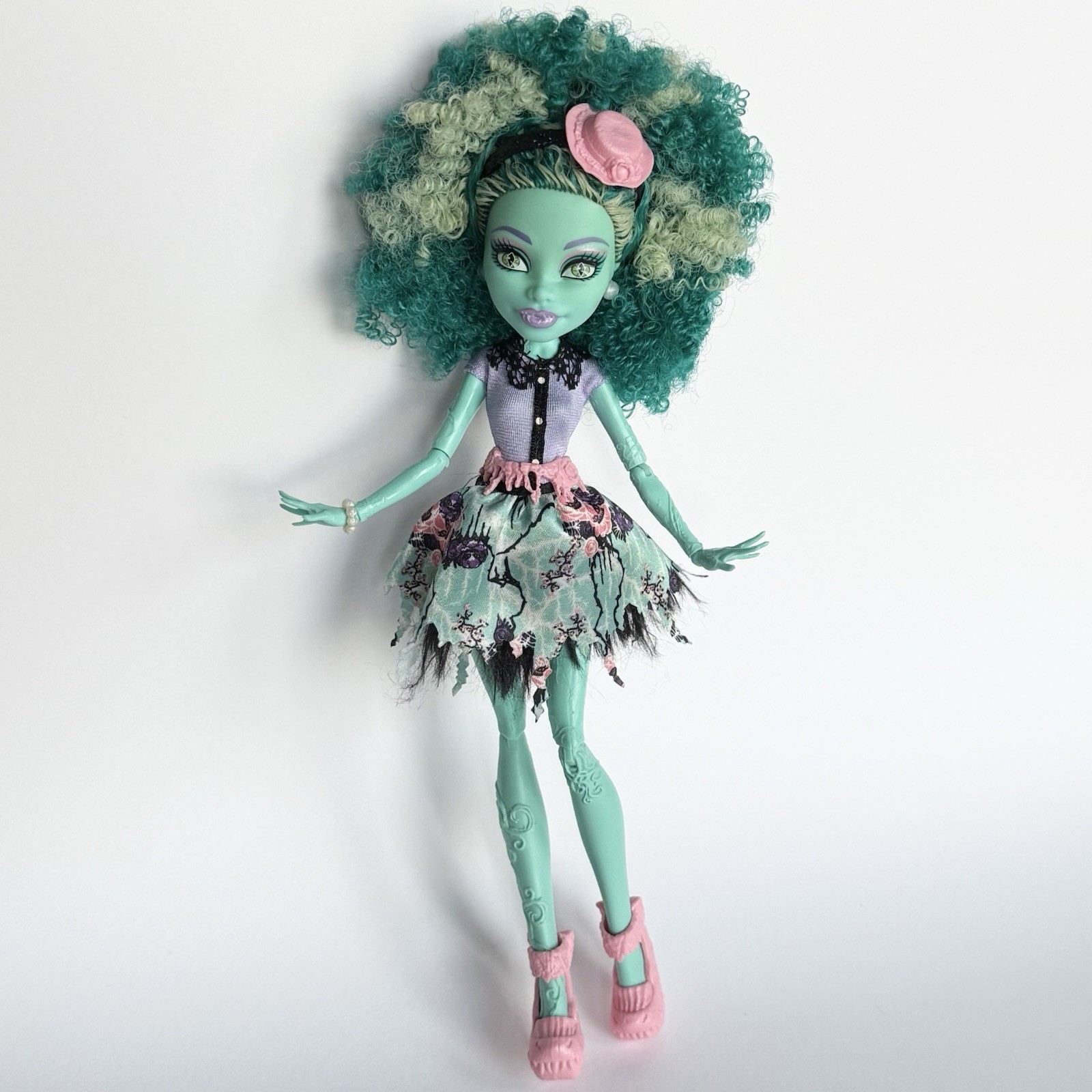 Monster High Frights Camera Action Honey Swamp Doll