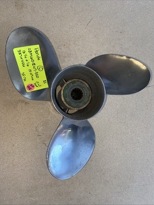 Honda Prop/Propeller 13 1/4 X 16 LH SS 15 Spline 