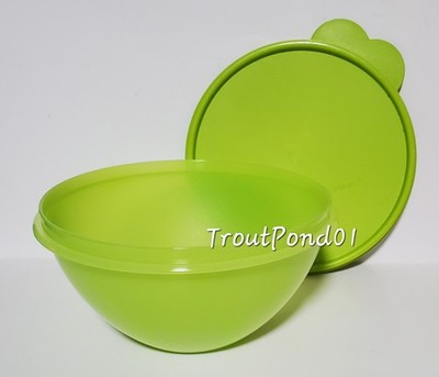 TUPPERWARE Wonderlier Bowl Classic 235 Nesting Mixing Mixing 4 1/2 c Lime Green