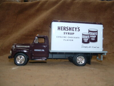 1951 FORD DRY GOODS VAN BOX TRUCK HERSHEY CHOCOLATE SYRUP FIRST GEAR METAL