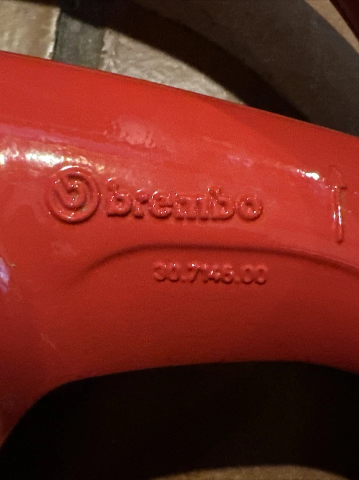 Llanta trasera Ducati Monster 750 02 roja 30.7146.00 Brembo  Foto 3 de 4