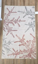 Ruggable Creme Snowflake 3x5 Ft Decorative Rug Machine Washable TOP ONLY