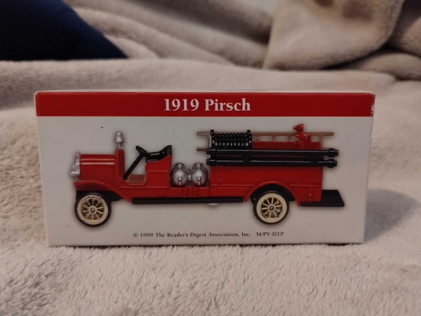 Picture 1 of 4