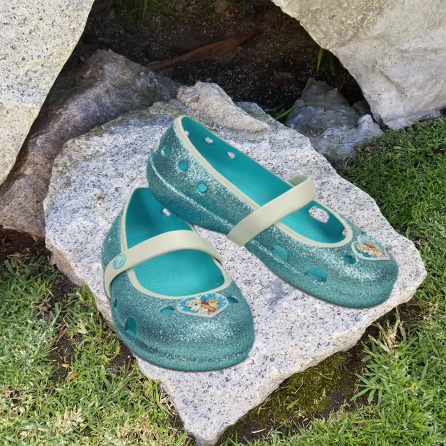 crocs lina frozen sandal