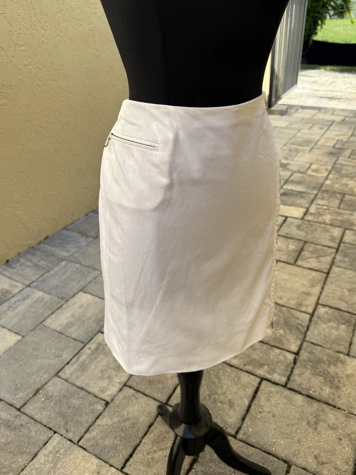 TSE Italian White Cotton Zipper Accent Midi Length Skirt Sz 4 $395 - Image 4 of 4