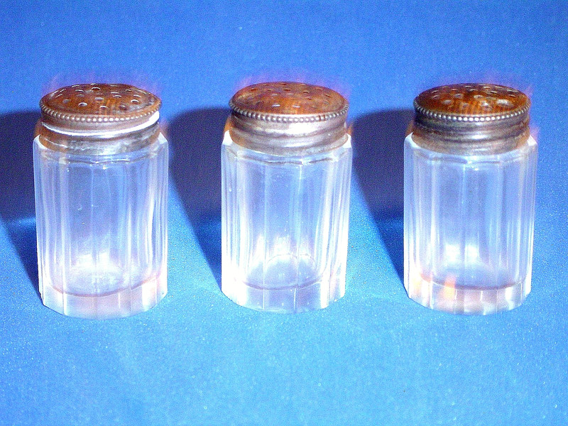 SALT PEPPER ANTIQUES or for spices set of 3 GLASS SILVER TOP 1 1/2" tall GOOD
