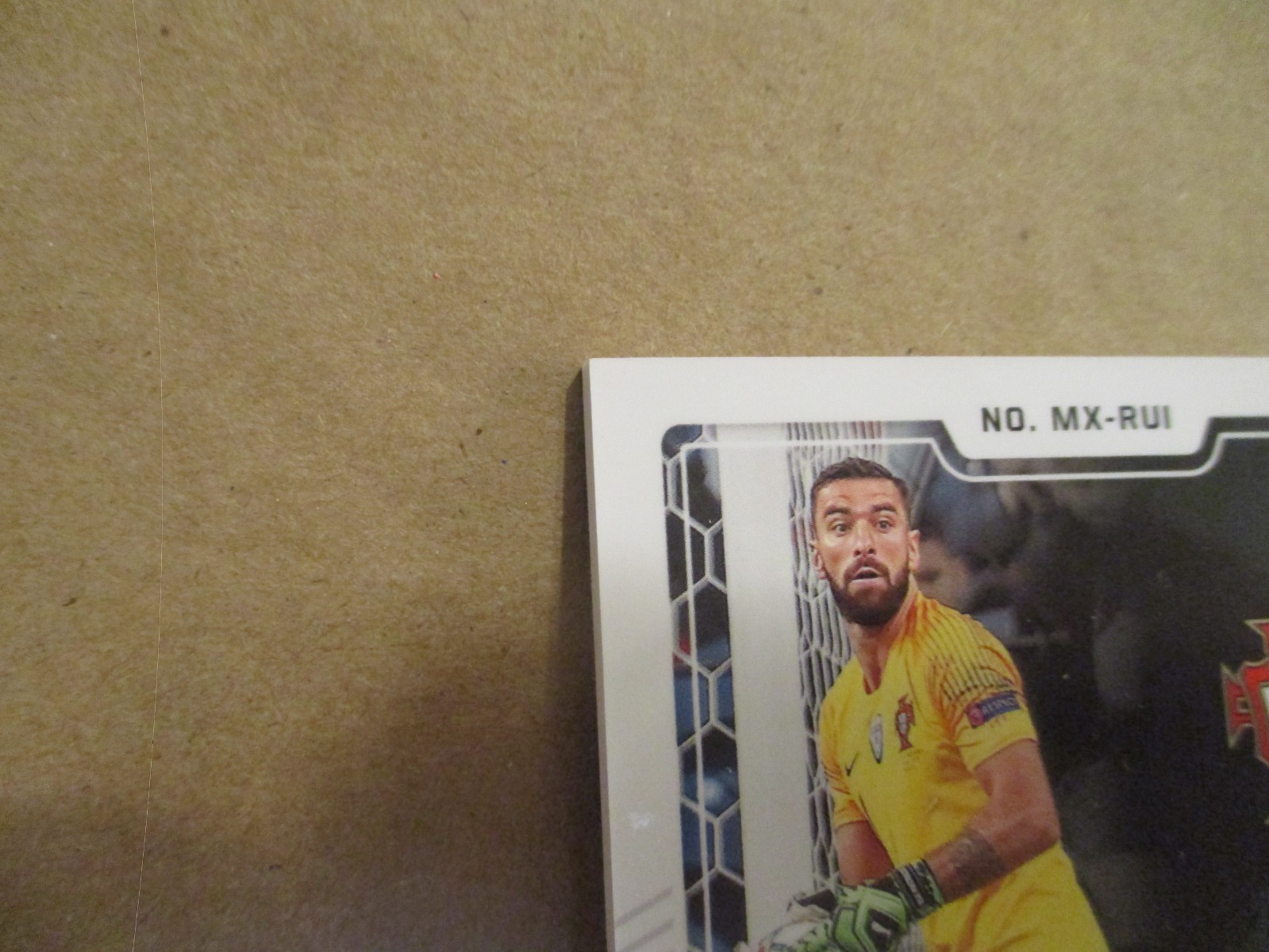 2019-20 OBSIDIAN SOCCER MATRIX RUI PATRICIO MATCH WORN MATERIAL AUTO 6/99 READ view 10