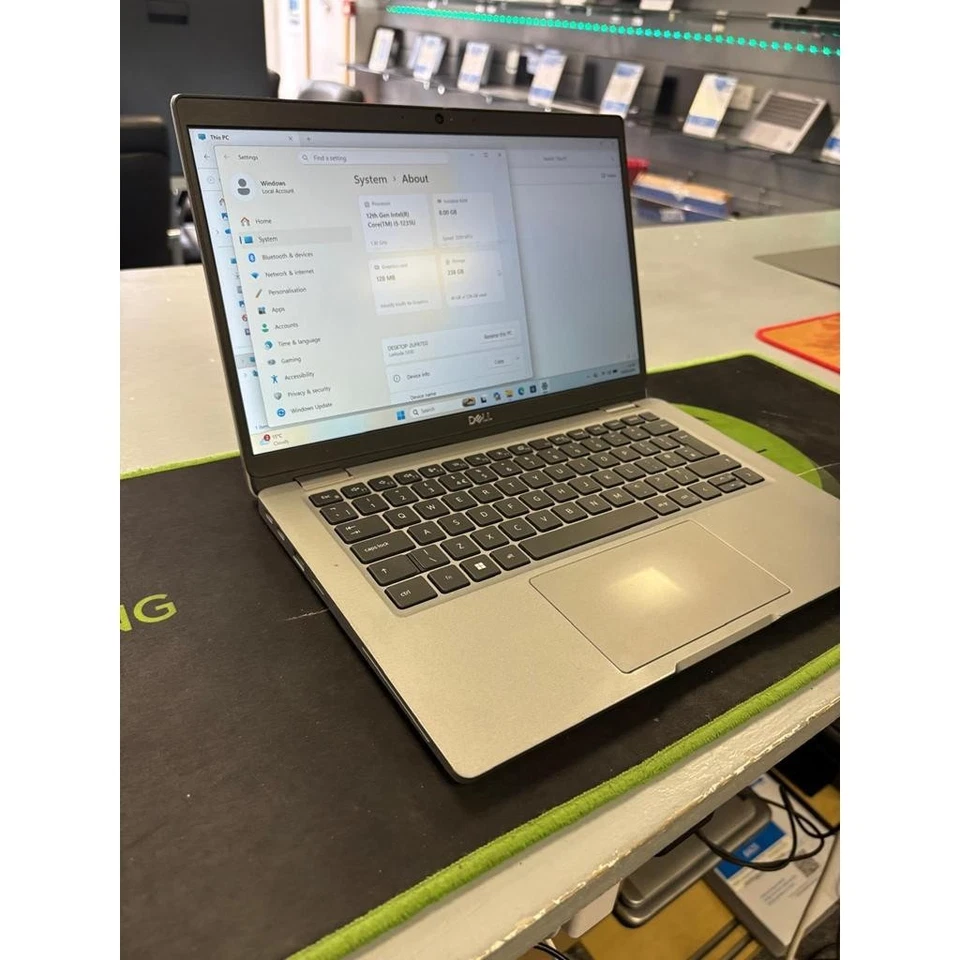 Dell Latitude 5330 · i5-1235U · 8GB · 250GB, photo 4 of 5
