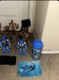 LEGO BIONICLE Lot 11 Figures Inika Berraki Piraka Toa Nuva Complete w/ Manuals