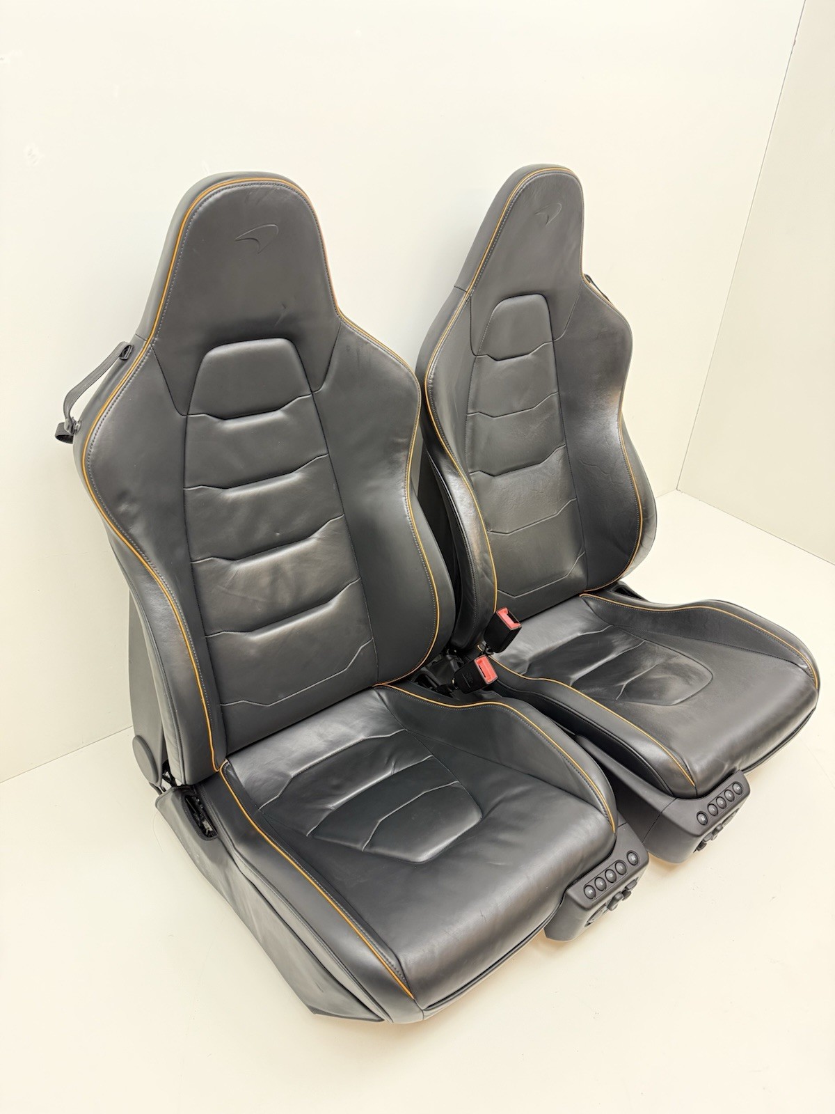 2015-2016 MCLAREN 650S FRONT SEATS MEMORY, HEATED, POWER  ORANGE ACCENT LINE OEM