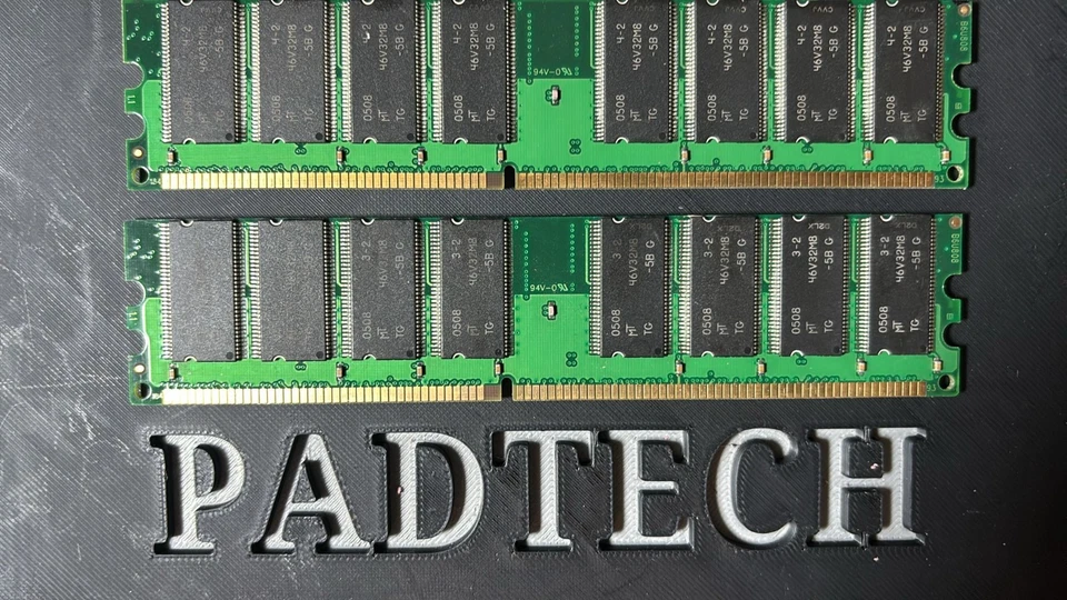 DDR 400MHz 512MB x2 PC-3200 Desktop RAM 1GB Total Memory AVM6464U39C34005MT - Image 2 of 2