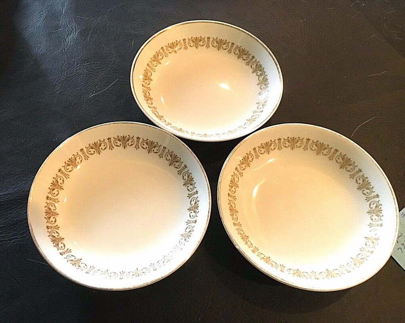 Vintage Sheffield Fine China "Imperial Gold" 504 W from Japan Fruit/Berry Bowls