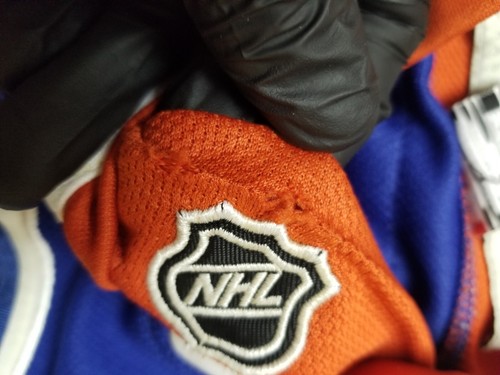 Reebok Edmonton Oilers Taylor Hall #4 Jersey Men's Size 48 NHL Hockey - Picture 20 of 24