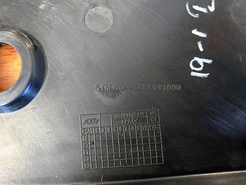 LH Side Rear Fairing KTM 390 Adventure 2020 95808041000 - Bild 6 von 6