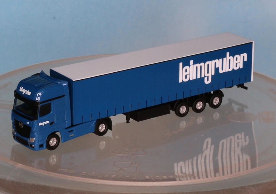 Herpa 066785, Spur N, MB Actros Gardinenplanen Sattelzug Leimgruber - Bild 2 von 4