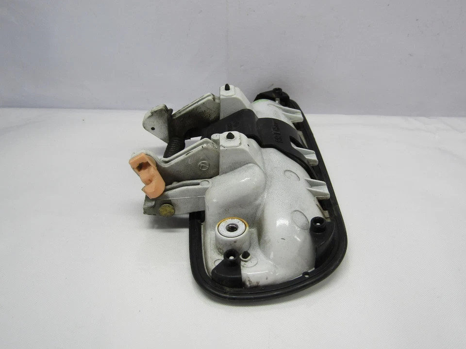 Manija de puerta exterior trasera izquierda Subaru Legacy Outback 1996-1999 OEM blanca Foto 3 de 3