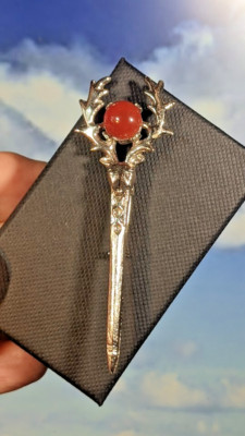 Vintage keltische schottische Hirsch Brosche Schal Anstecknadel, in Geschenkbox. 75mm