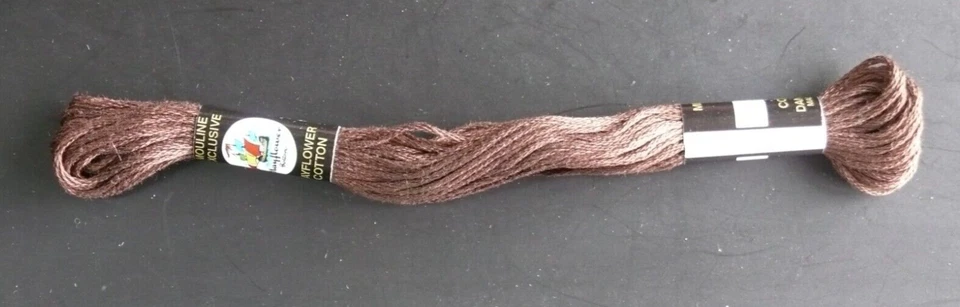 OURS REPARATION : FIL BRUN POUR COUDRE NEZ ET PATTES - MAYFLOWER COTTON 2190 - Photo 1/1
