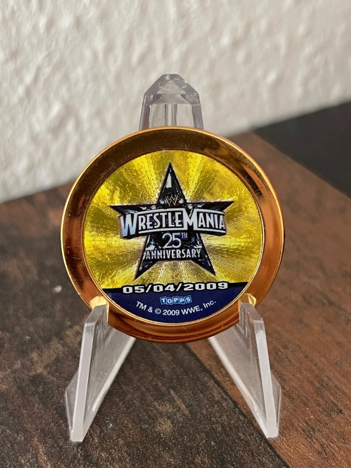 Wrestlemania 25th Anniversary Gold - Topps WWE Power Chipz 2009 - Image 2 of 2