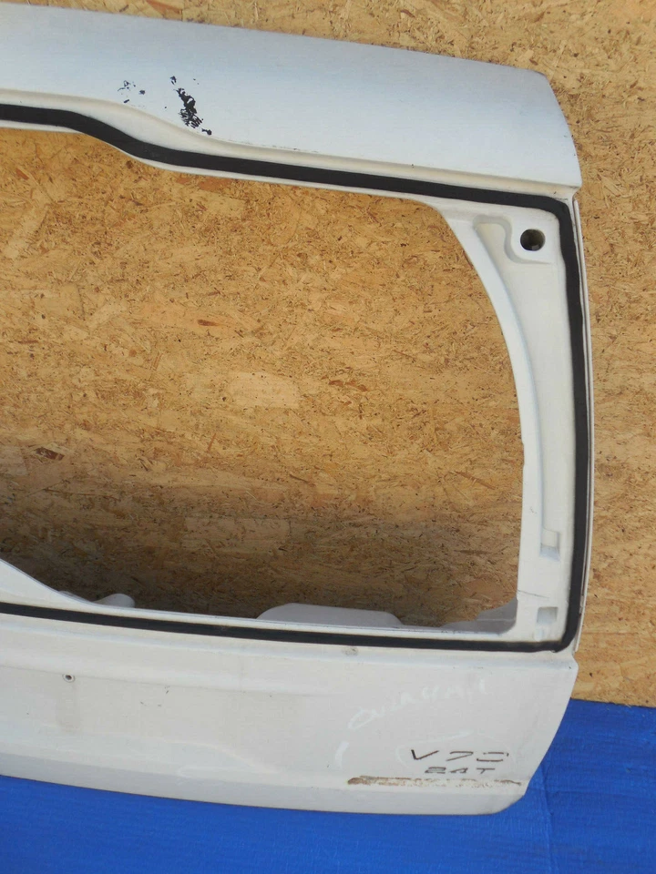 2001-2007 VOLVO 70 V70 XC70 TRUNK LID LIFT GATE LIFTGATE TRUNKLID OEM - Image 3 of 4
