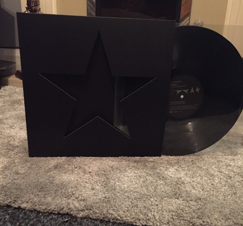 LP「DAVID BOWIE /★(Blackstar )」 Blackstar by DAVID BOWIE - Amazon.com Music