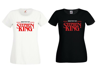 Written By Stephen King Damen Lady T-Shirt Baumwolle weiß schwarz Geschenkidee Bücher