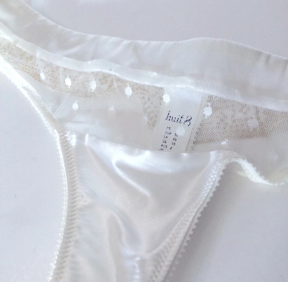 HUIT 8 VISITE PRIVEE АТЛАСНЫЕ СТРИНГИ ЦВЕТА СЛОНОВОЙ КОСТИ С ЗОЛОТОМ РАЗМЕР XS НОВЫЙ БЕЗ ЯРЛЫКОВ $50 - Изображение 3 из 4