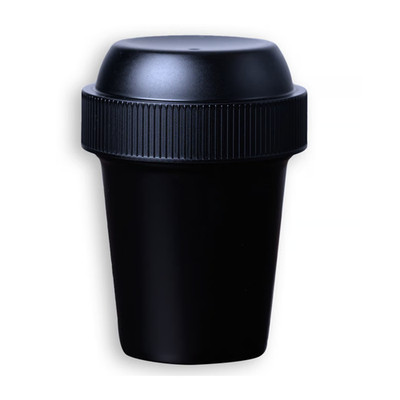 Japanischer Matcha Shaker Schwarz Yamanaka Lackware Glatt Maccha in 11 Sekunden
