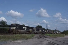 NS 9760 & 4 ACTION 2009   NORFOLK SOUTHERN   ORIGINAL SLIDE