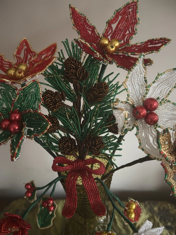 НОВЫЙ РУЧНОЙ РАБОТЫ ФРАНЦУЗСКИЙ БИСЕР НОВОГОДНИЕ ЦВЕТЫ 8 ШТУК - Изображение 2 из 4