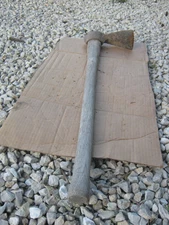 Vintage Old Used Primitive GRUB HOE PICK AXE HEAD TOOL