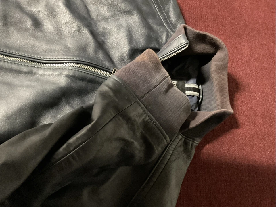 Hugo Boss Men's Leather Jacket Navy Blue Size 42R - Image 4 of 4