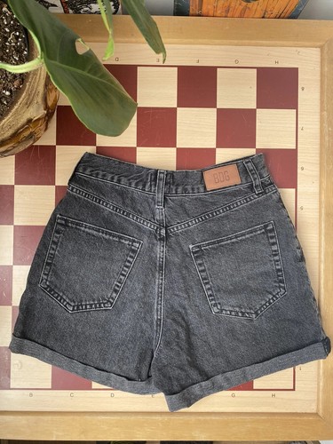 BDG Urban Outfitters Charcoal Black Denim High Rise Mom Shorts W27” - Picture 5 of 7