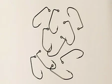 100 MUSTAD 32500BN BLACK CHROME SKIPPY (SICKLE) BEND JIG HOOKS