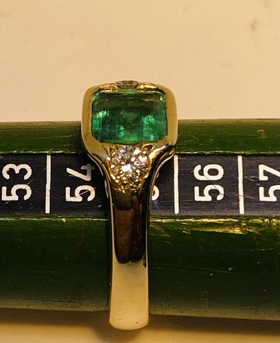 Smaragd Ring 750 Gold mit 1,60ct Smaragd Solitär und 0,24ct Brillant - Bild 4 von 9